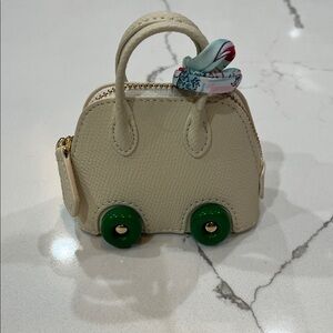 Cream Mini Handbag ear pod case with Green Accents